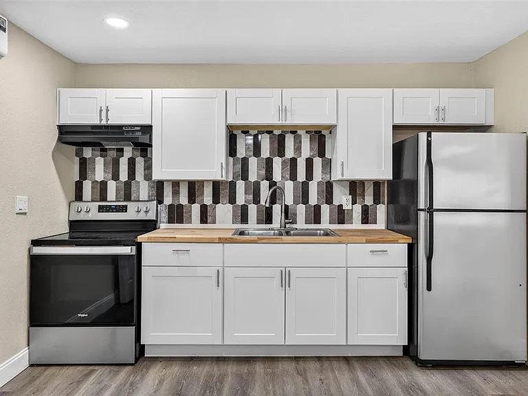 3620 E Tampa Cir — Photo 32