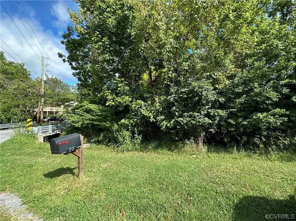 0 College Dr, Daleville, VA 24083