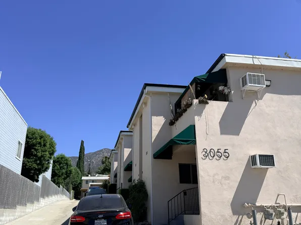 3055 Foothill Blvd, La Crescenta, CA