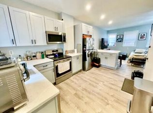 17 Cleveland Pl APT 3, Boston, MA 02113