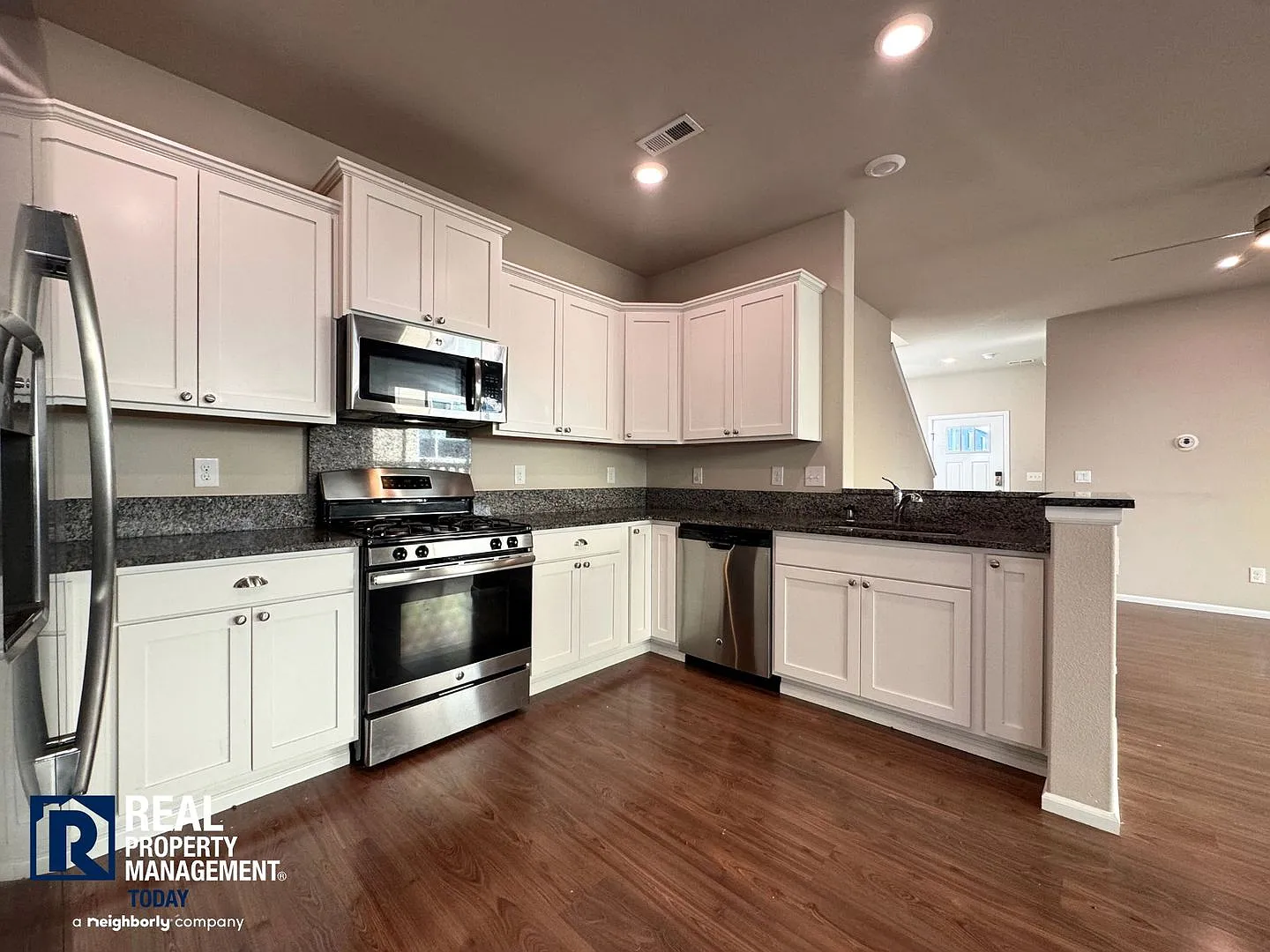 Spacious 4-Bedroom Home with Fenced Yard & 2-Car Garage Near JBLM! — Photo 3