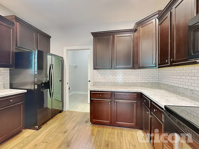 189 Crystal Creek Dr — Photo 6