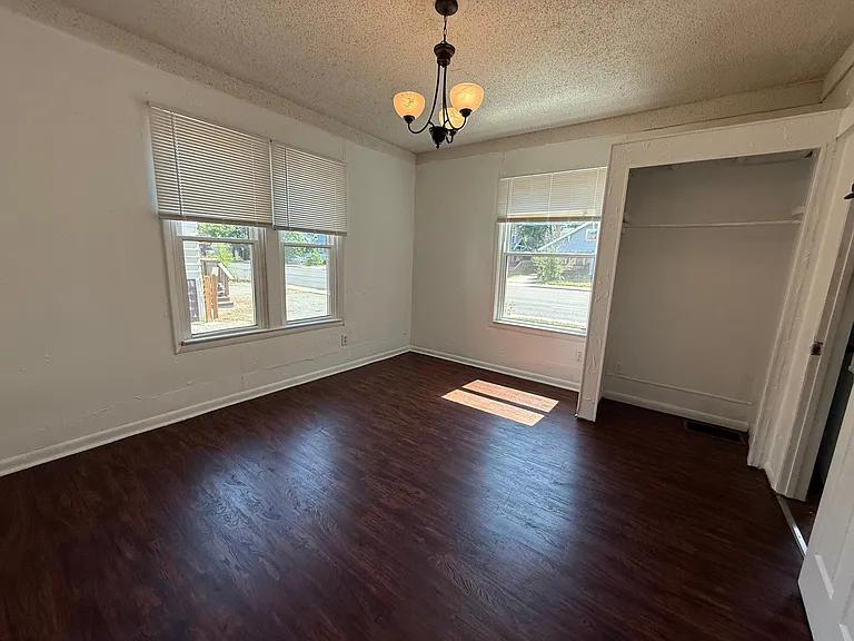 131 Broadwater Ave — Photo 8