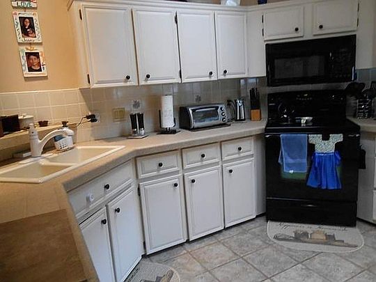 2nd image of 33208 Sand Dune Ln