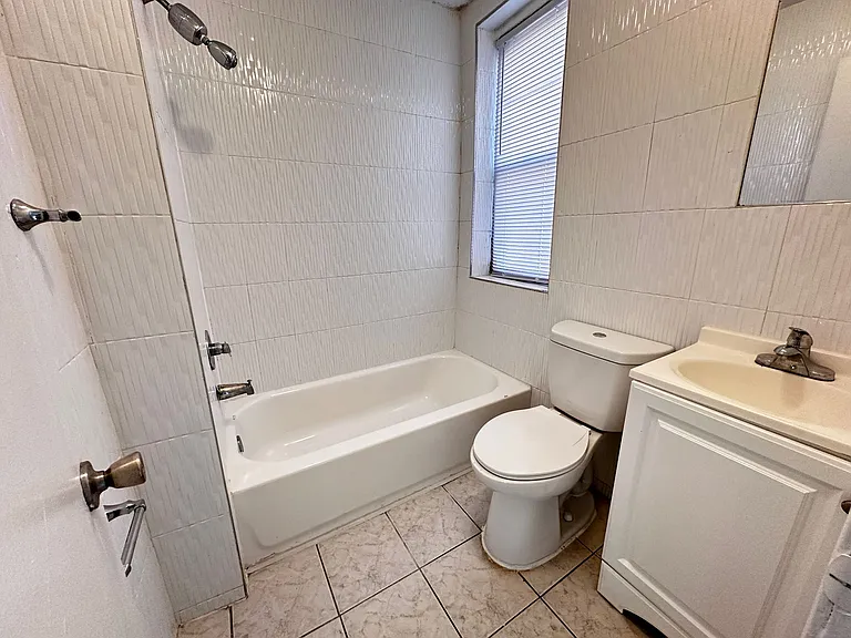 39 Broadway #32E — Photo 8