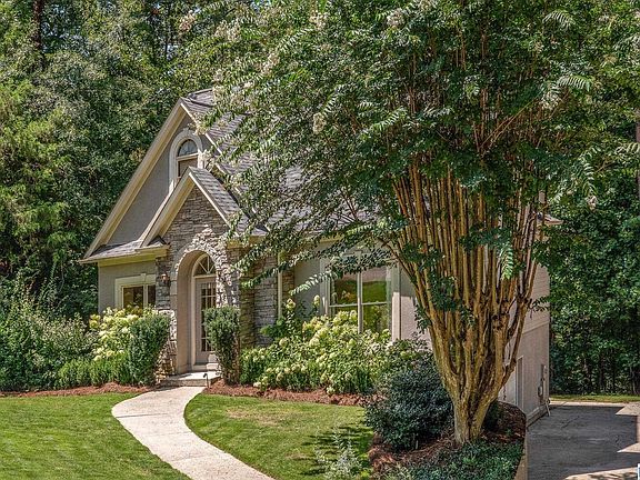3rd image of 113 Sweet Gum Ln