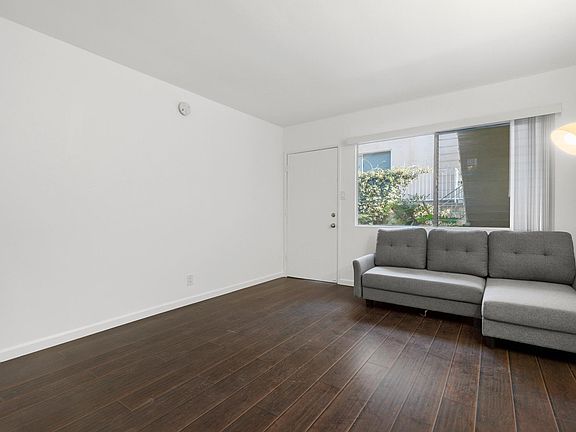 3rd image of 1645 Federal Ave APT 4
