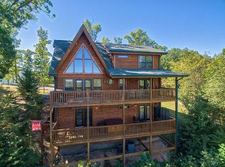 2705 Red Sky Dr, Sevierville, TN 37862