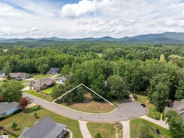 211 Lord Byron Ln, Travelers Rest, SC 29690