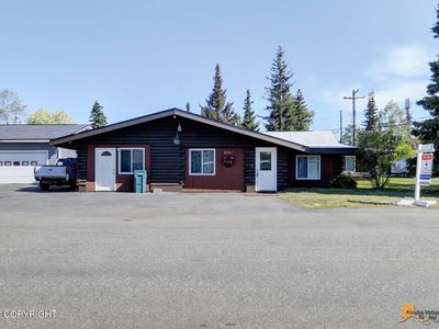 2301 Lincoln Ave, Anchorage, AK, 99517