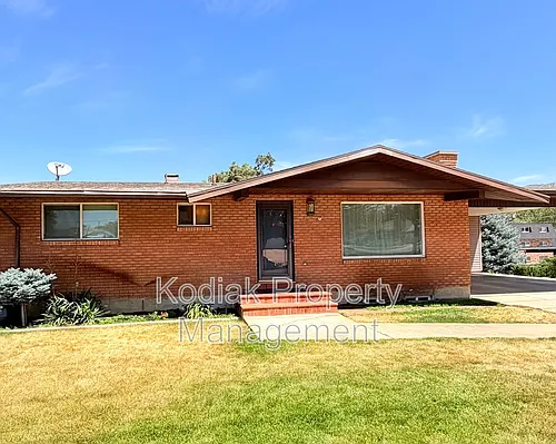 4099 S Madison Ave Photo 1