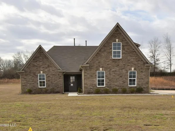 5839 Grove Ln, Horn Lake, MS 38637