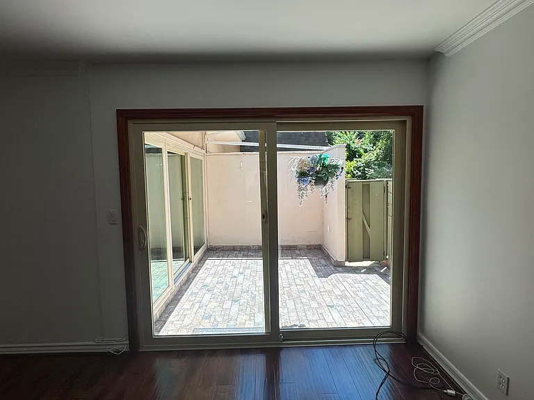 4153 W Sarah St — Photo 7