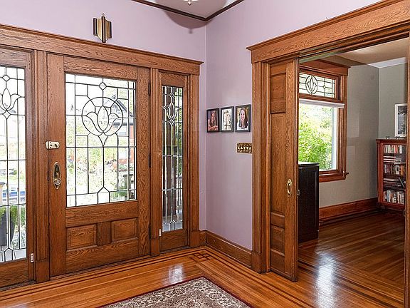 5th image of 3543 Zumstein Ave