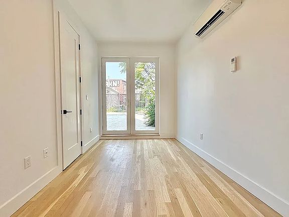 4th image of 502 Meeker Ave #3R