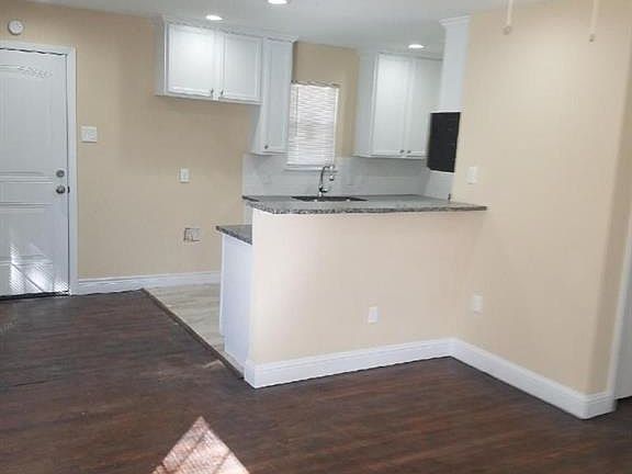 2nd image of 2653 Leacrest Dr