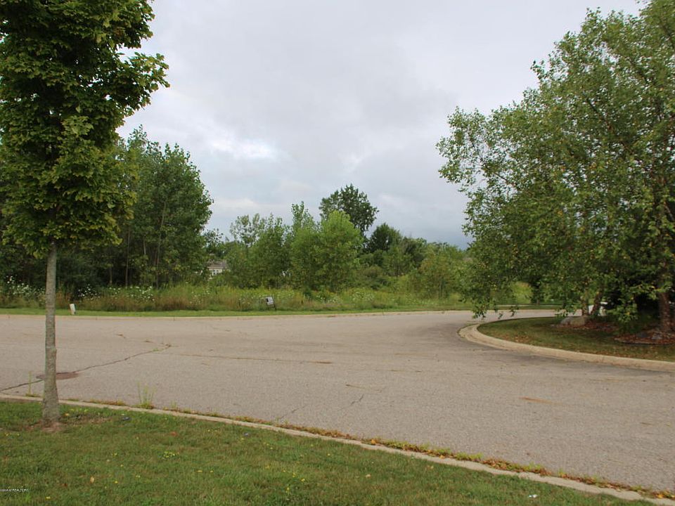 1st image of 478 Riverwalk Dr