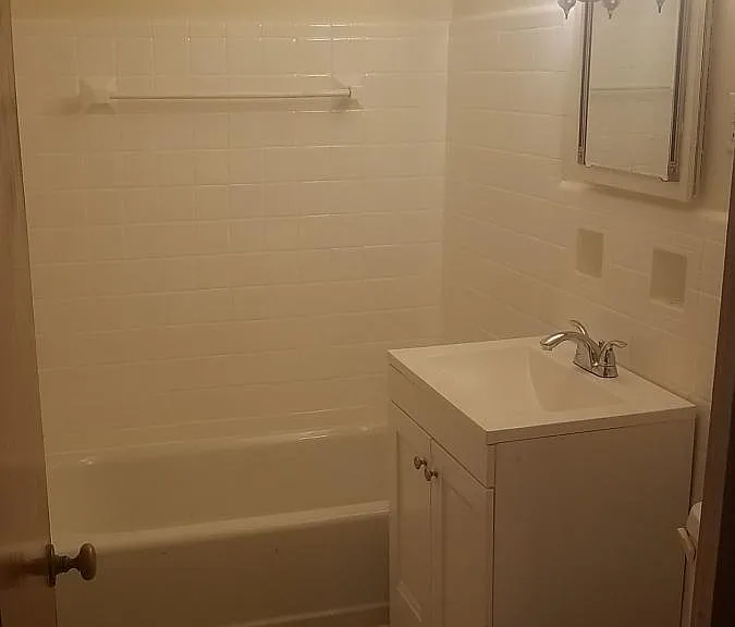 305 Harmon Ave NW #103 — Photo 4