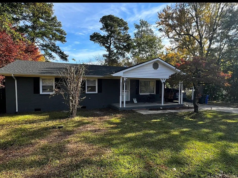 1427 Greenock Ave