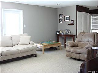5th image of 1240 Rexford Ave