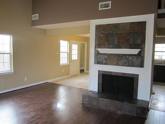 4th image of 2106 Mustang Springs Dr