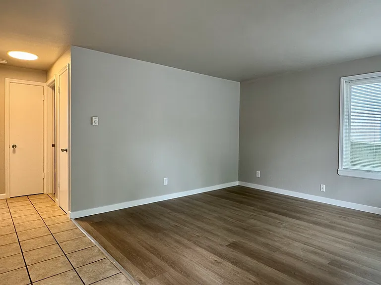 2815 S Alaska St #202 — Photo 3