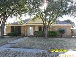 1st image of 302 Jessica Dr
