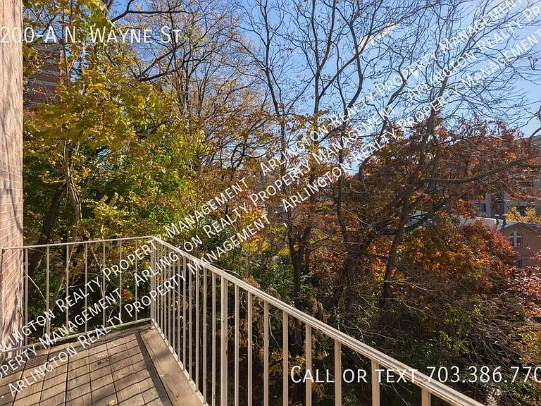 1200A N Wayne St — Photo 5