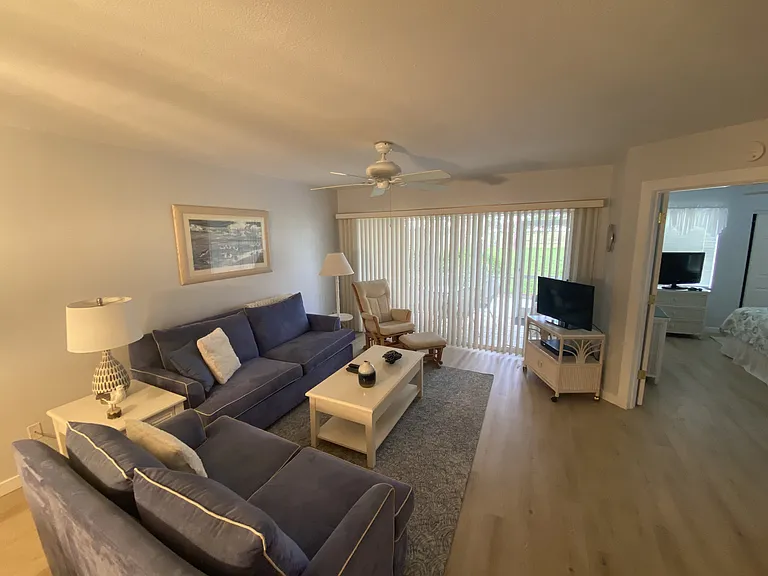433 Cerromarlane #338 — Photo 2