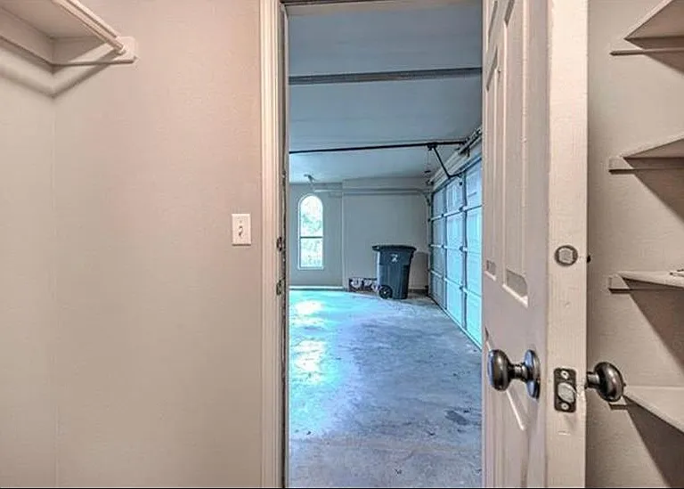 7107 Andalucia Ln — Photo 9