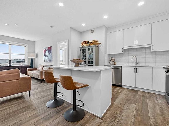 4th image of 8355 SW 19th Ave SW #210