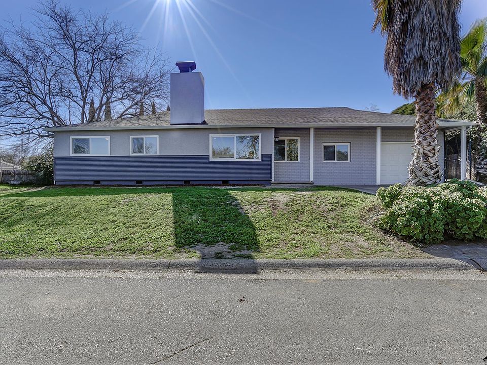 1st image of 1655 Garryana Dr