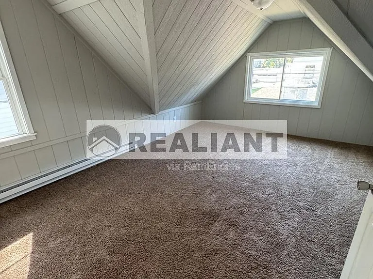 4516 Huntington Ave — Photo 14