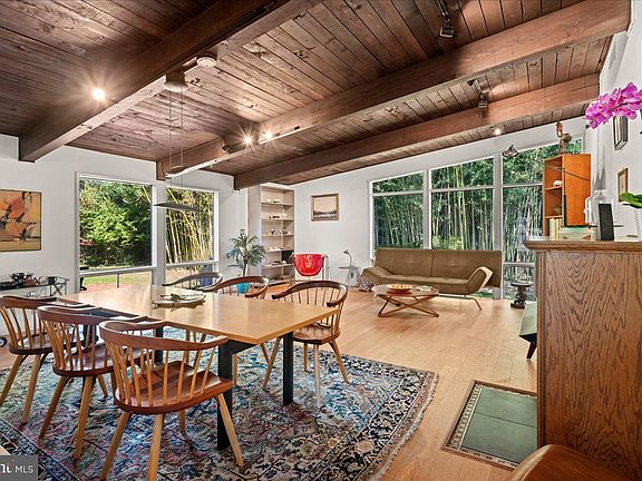 3rd image of 75 Clover Ln