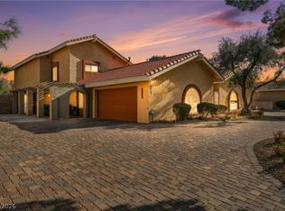 2930 Bel Air Dr, Las Vegas, NV 89109