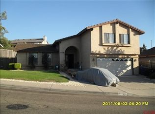 926 E Moonlite Dr, Santa Maria, CA 93455