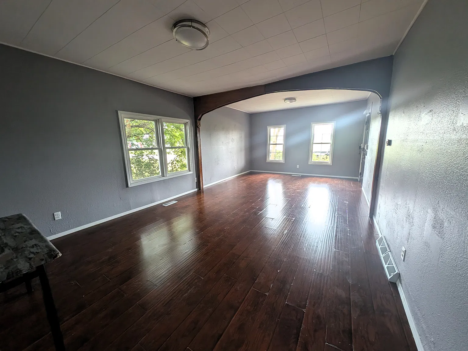 2 bed, 1250 sqft, $1,600 — Photo 2