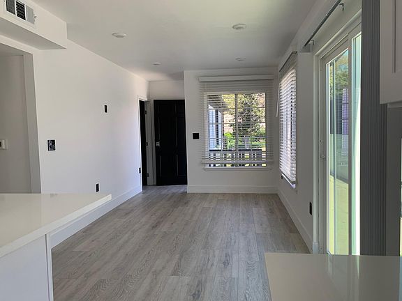 3rd image of 5954 Guthrie Ave #5954