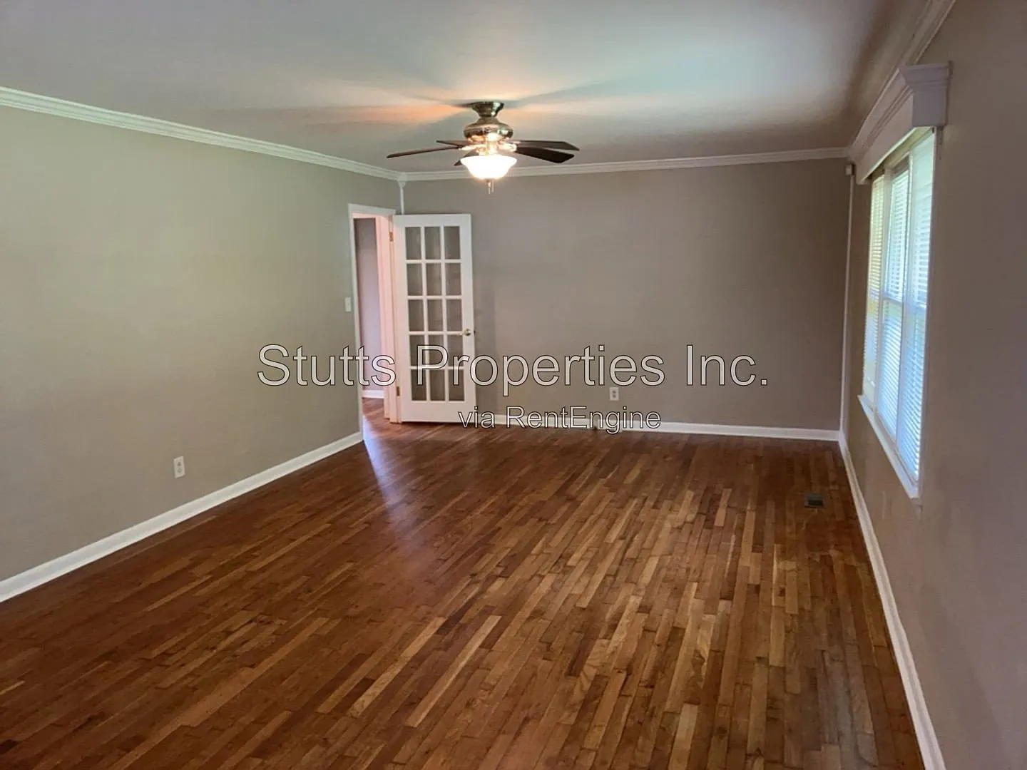 4 bed, 2.0 bath, 1966 sqft, $1,675 — Photo 2
