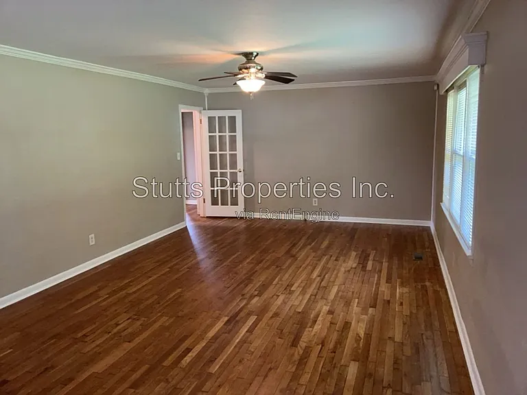 906 King Ave — Photo 16