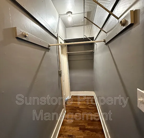 223 S Evanston Ave — Photo 15