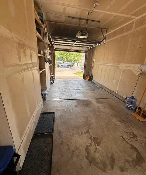 10798 Dayton Way — Photo 19