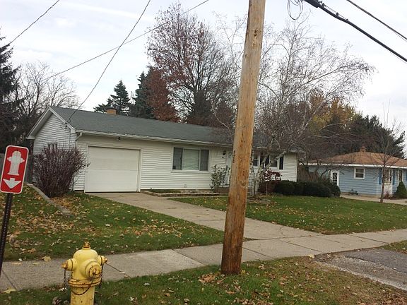 4th image of 935 Coventry Dr NW