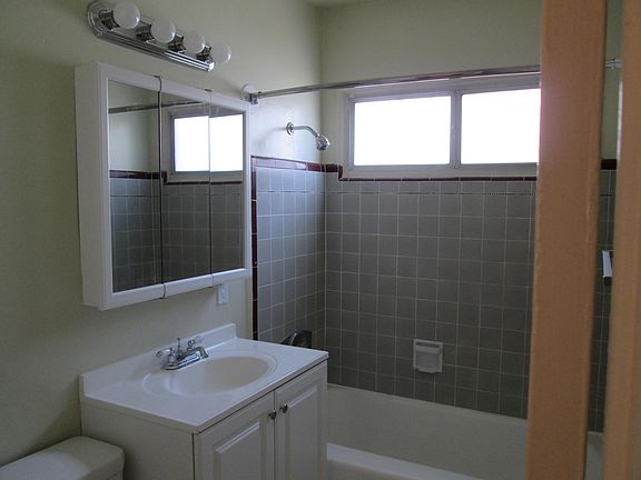 4th image of 11155 Acama St