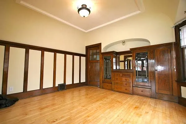 2928 S Lenox St #1 — Photo 4