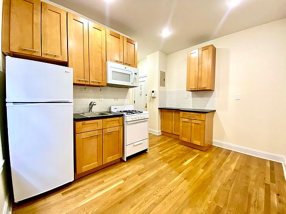2nd image of 523 E 78th St APT 3H