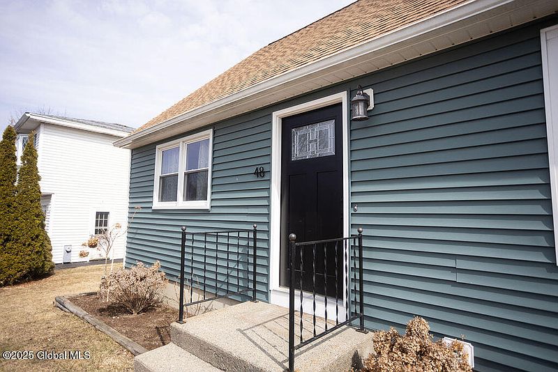 4th image of 48 Donegal Avenue