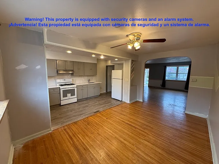 1529 Elbridge St — Photo 23