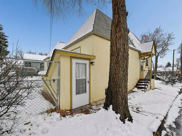 1318 E Willamette Ave — Photo 8