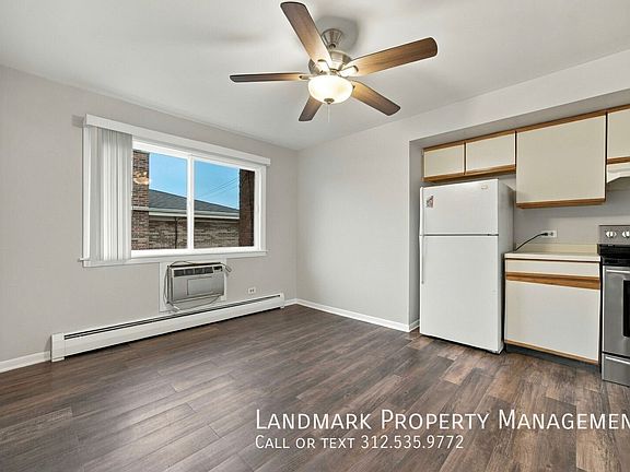 2nd image of 448 Lincoln Ln APT 2S